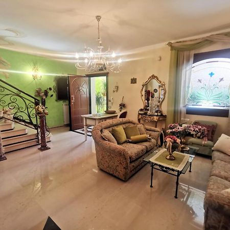 Queen'S Luxurious House ガリポリ エクステリア 写真