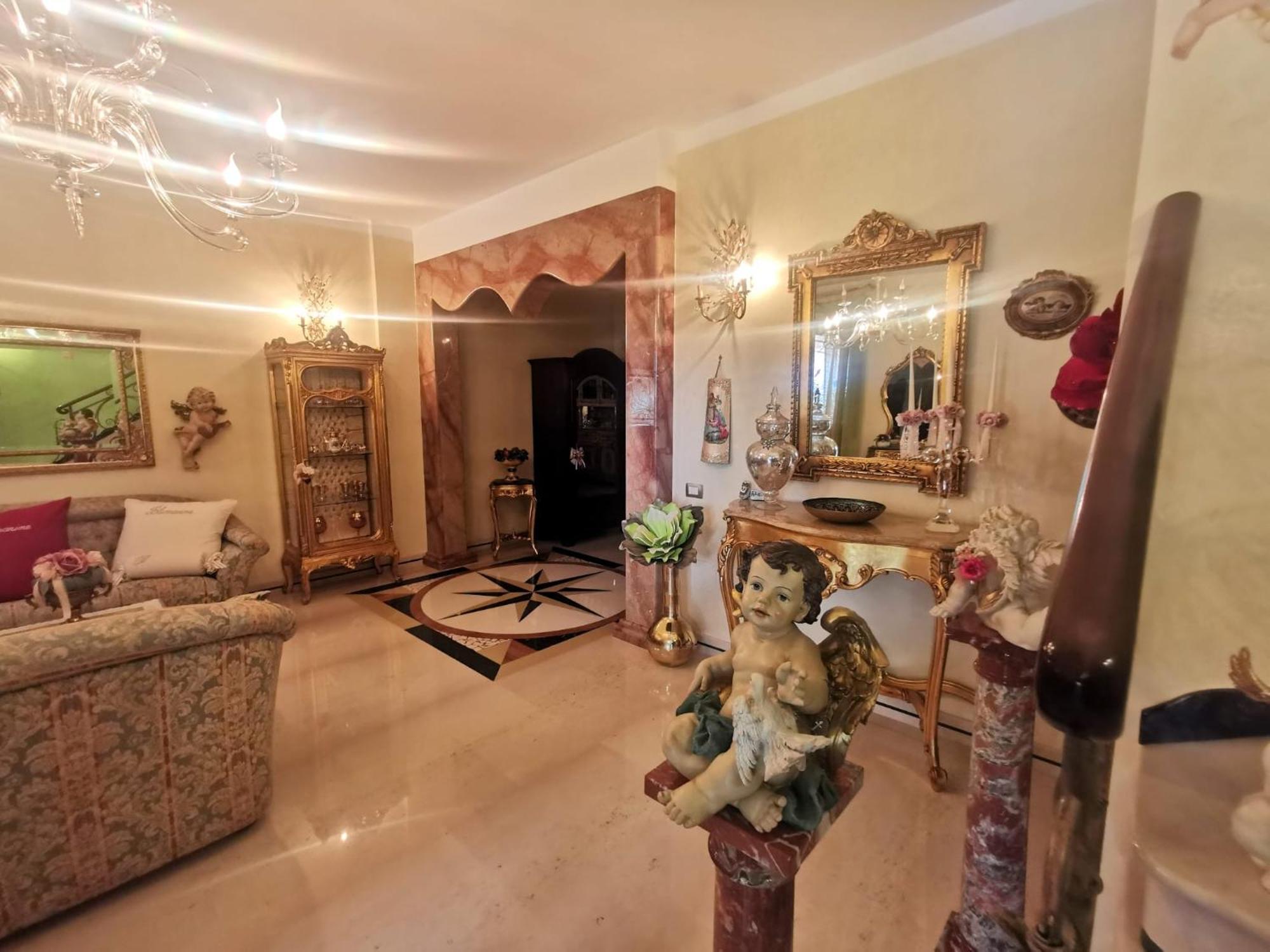Queen'S Luxurious House ガリポリ エクステリア 写真